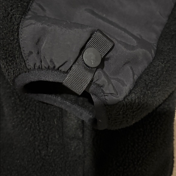 The North Face Girls XL Black Polartec Fleece Full-Zip Jacket | Like New - Picture 6 of 8